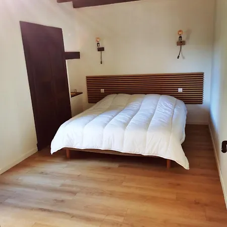Apartment Calme 3 Chambres, Avec Jardin Pradines (Lot)